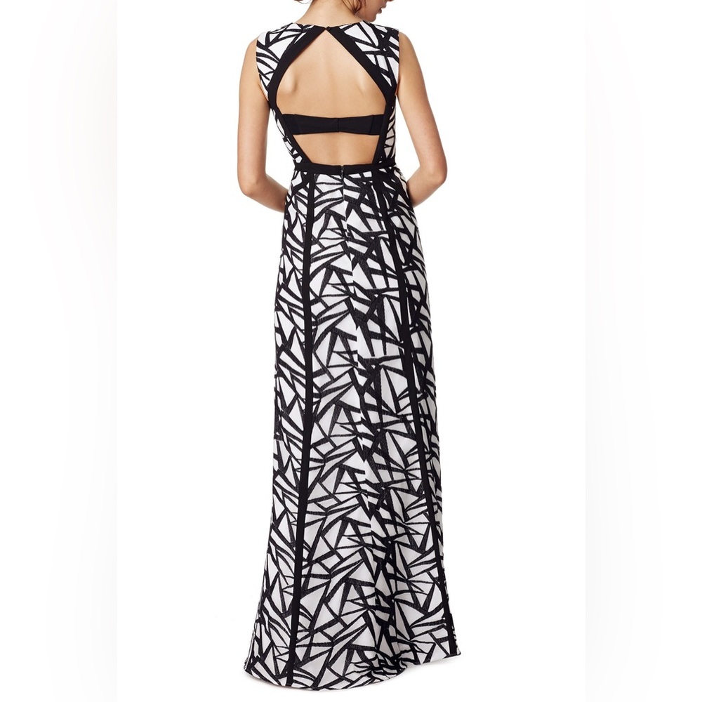 BCBGMAXAZRIA “Daniela” Sleeveless A-Line Gown – Size 2 - Picture 5 of 16